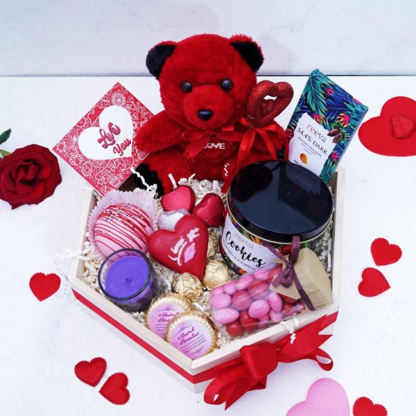 Velvet Fine Chocolates Heartfelt Treasury Gift Box | Assorted Chocolates | Perfect Valentines Gift | Elegant Packaging | Handcrafted Treats | Pack of 1 - Image 2
